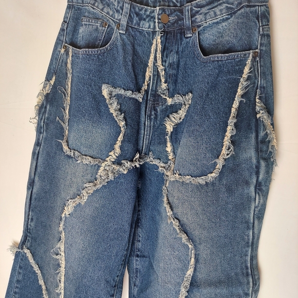Distressed Star Pattern Denim Jeans - Picture 3 of 5